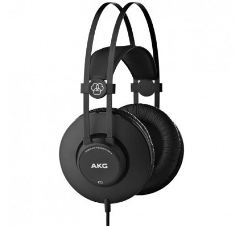 AKG K52